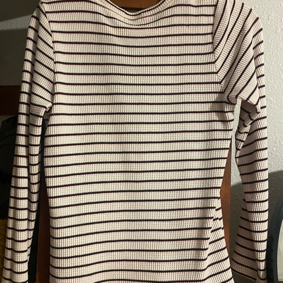 Mother top - last week.  Everything is priced to sell.  No low offers. - Picture 3 of 5